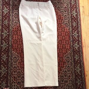 Elegant cream/winter white Trousers